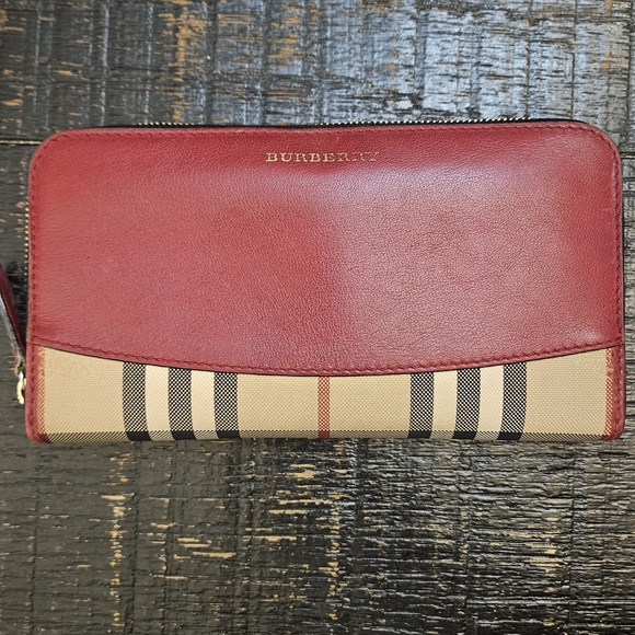 Burberry Handbags - Burberry Red Leather and Beige Vintage Check Zip Wallet